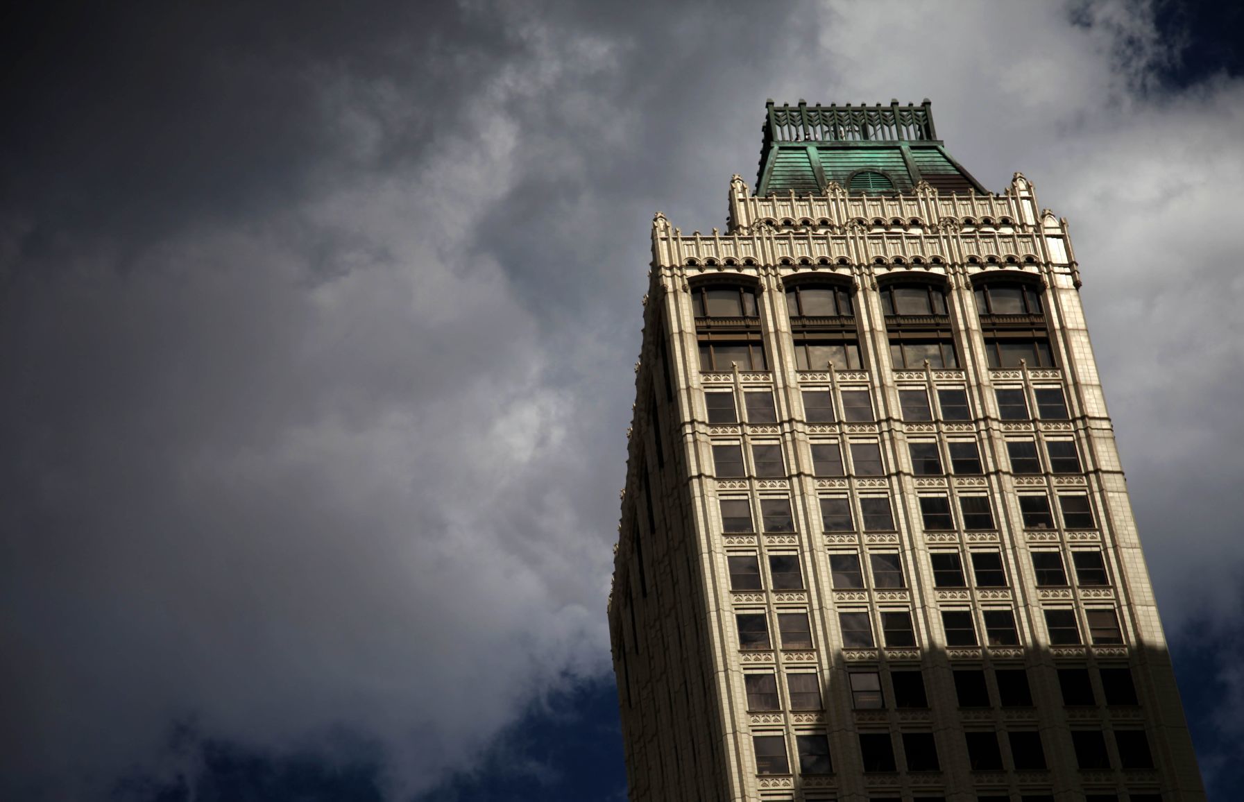 Mid-Continent Tower